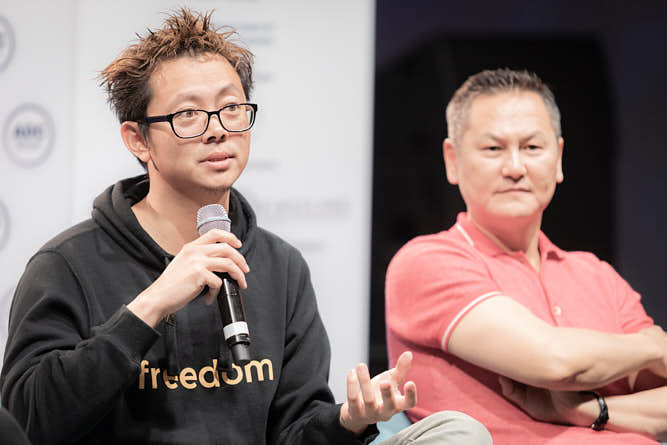 Photography Portfolio by P-O-L-O: ADC-forum-2019-Blockchain-Global-Summit-Caleb-Yeoh-and-Ganhuyag_Hutagt-